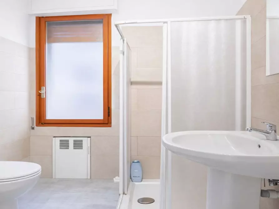 Immagine 13 di Camera in affitto  in Viale Quirico Filopanti, 2 a Bologna