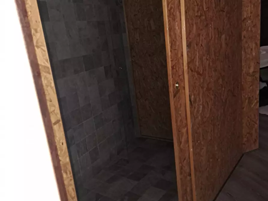 Immagine 8 di Negozio in vendita  in via roma a Veggiano