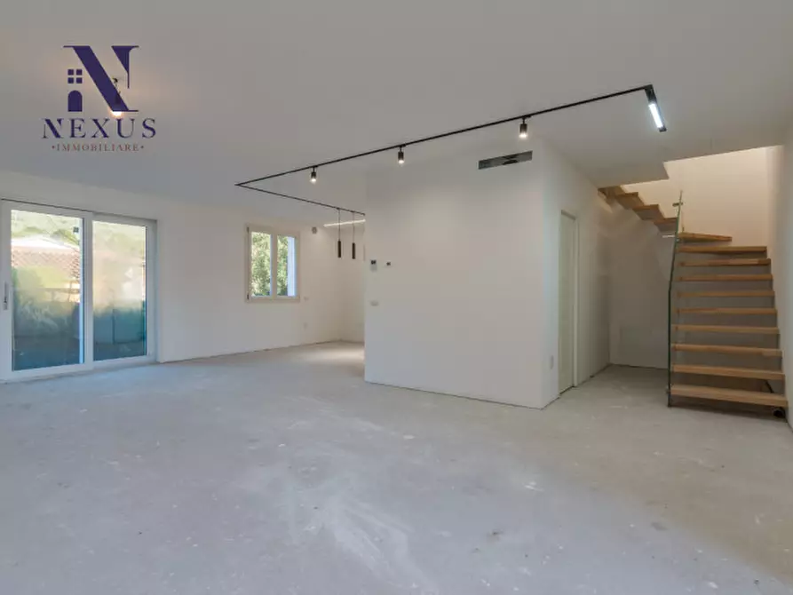 Immagine 27 di Appartamento in vendita  in Strada Nazionale Flaminia 358 a Fano