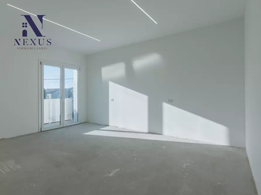 Immagine 31 di Appartamento in vendita  in Strada Nazionale Flaminia 358 a Fano