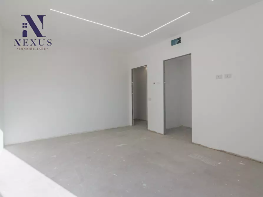 Immagine 34 di Appartamento in vendita  in Strada Nazionale Flaminia 358 a Fano