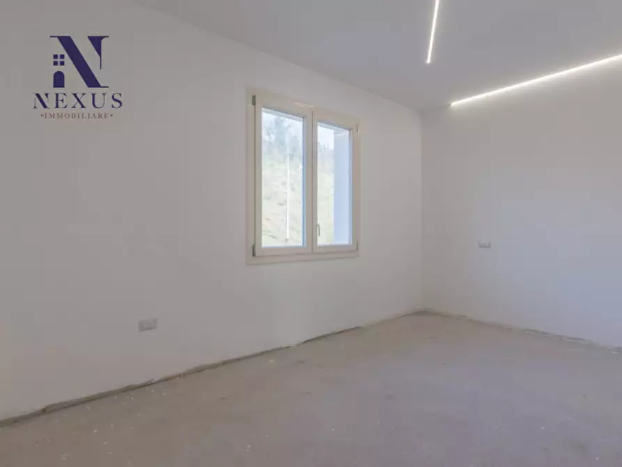 Immagine 38 di Appartamento in vendita  in Strada Nazionale Flaminia 358 a Fano