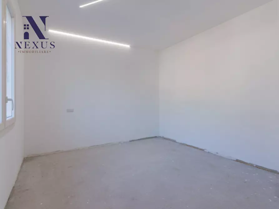 Immagine 39 di Appartamento in vendita  in Strada Nazionale Flaminia 358 a Fano