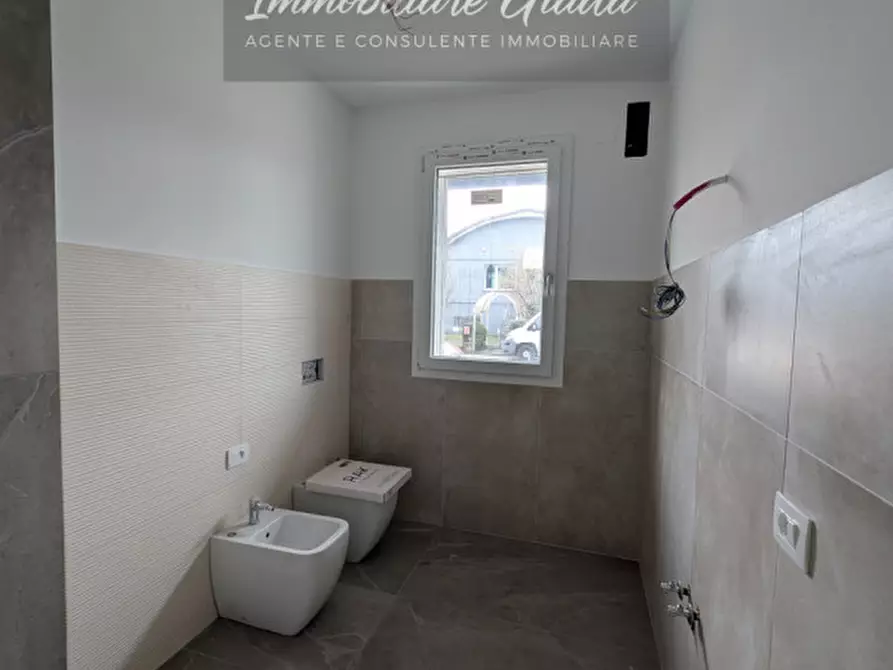 Immagine 4 di Casa bifamiliare in vendita  a San Vendemiano