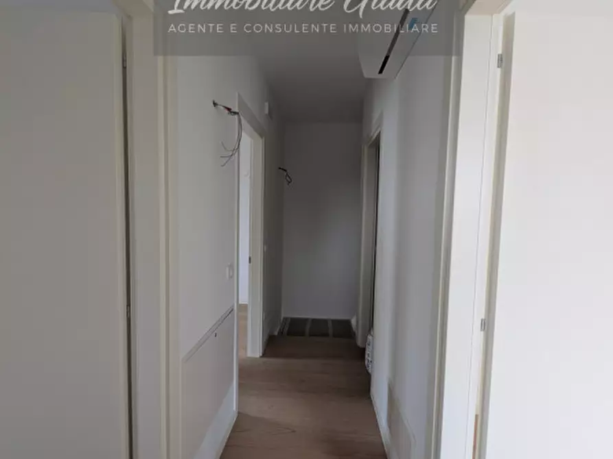 Immagine 11 di Casa bifamiliare in vendita  a San Vendemiano