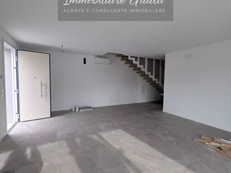 Immagine 12 di Casa bifamiliare in vendita  a San Vendemiano