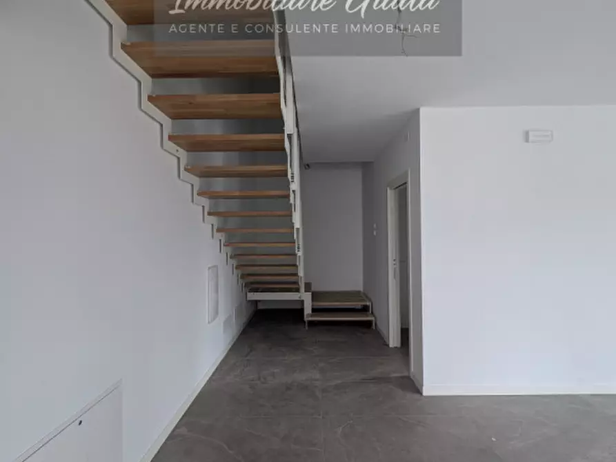 Immagine 13 di Casa bifamiliare in vendita  a San Vendemiano