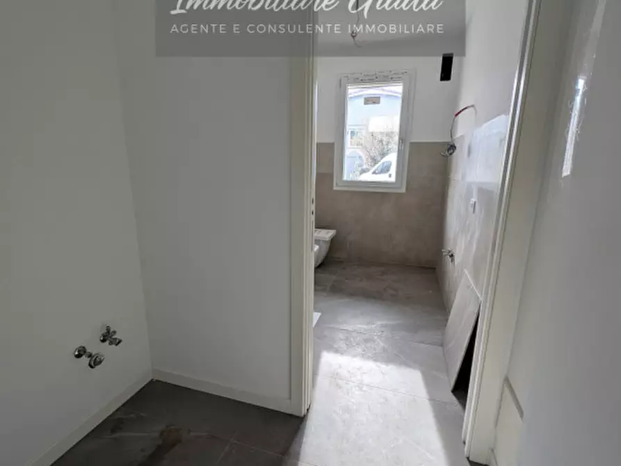 Immagine 10 di Casa bifamiliare in vendita  a San Vendemiano