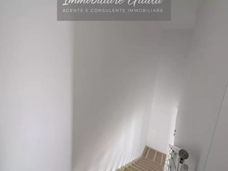 Immagine 17 di Casa bifamiliare in vendita  a San Vendemiano