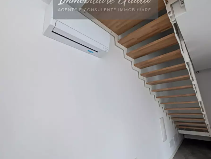 Immagine 18 di Casa bifamiliare in vendita  a San Vendemiano