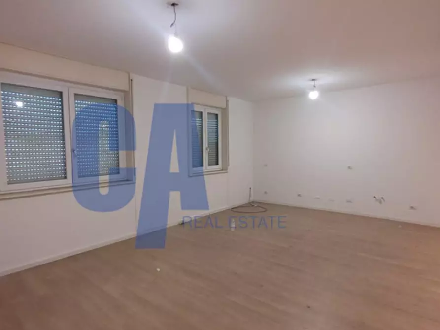 Immagine 13 di Laboratorio in affitto  in VIA TICINO a San Giuliano Milanese