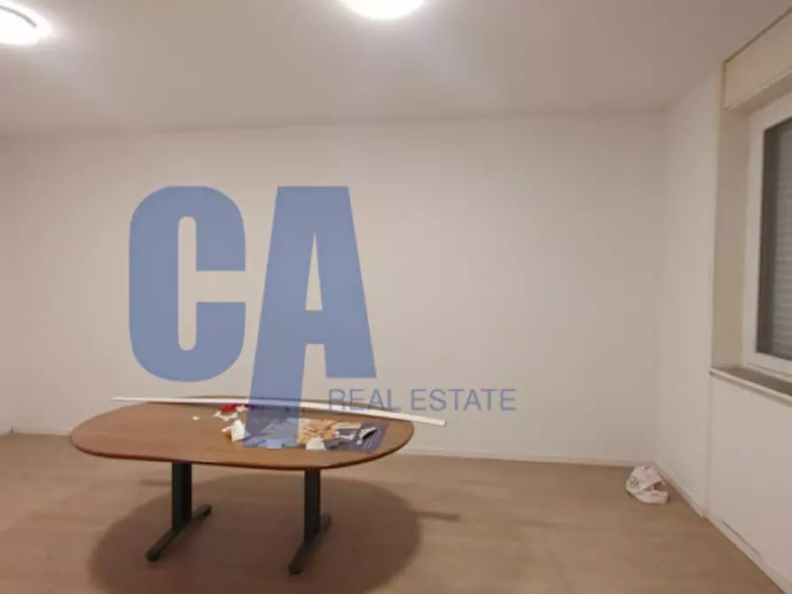 Immagine 14 di Laboratorio in affitto  in VIA TICINO a San Giuliano Milanese