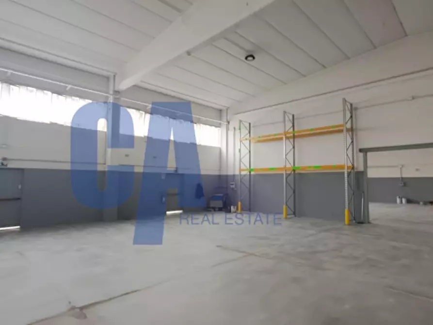 Immagine 1 di Magazzino in affitto  in VIA TICINO a San Giuliano Milanese
