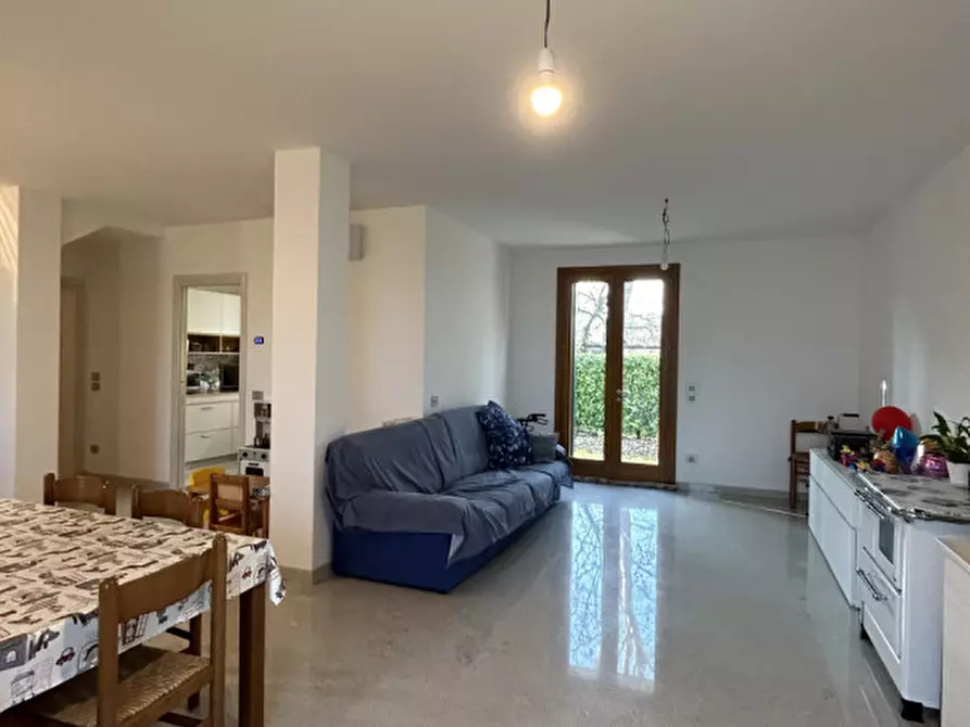 Immagine 2 di Casa bifamiliare in vendita  in Via Santa Margherita a Noale