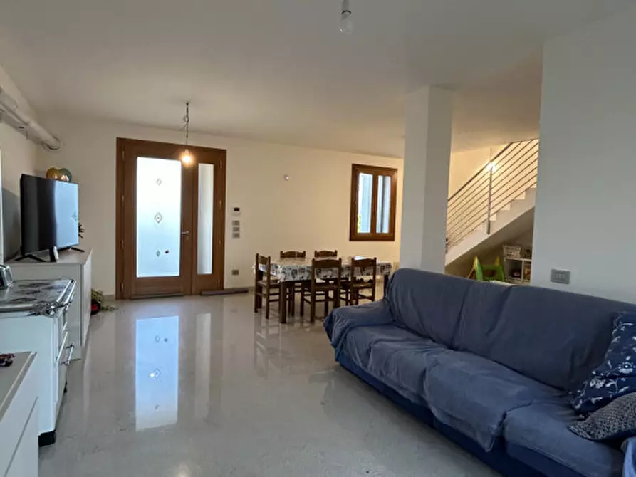 Immagine 5 di Casa bifamiliare in vendita  in Via Santa Margherita a Noale