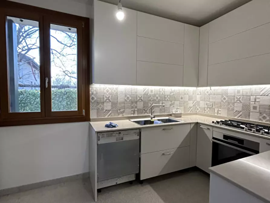 Immagine 9 di Casa bifamiliare in vendita  in Via Santa Margherita a Noale