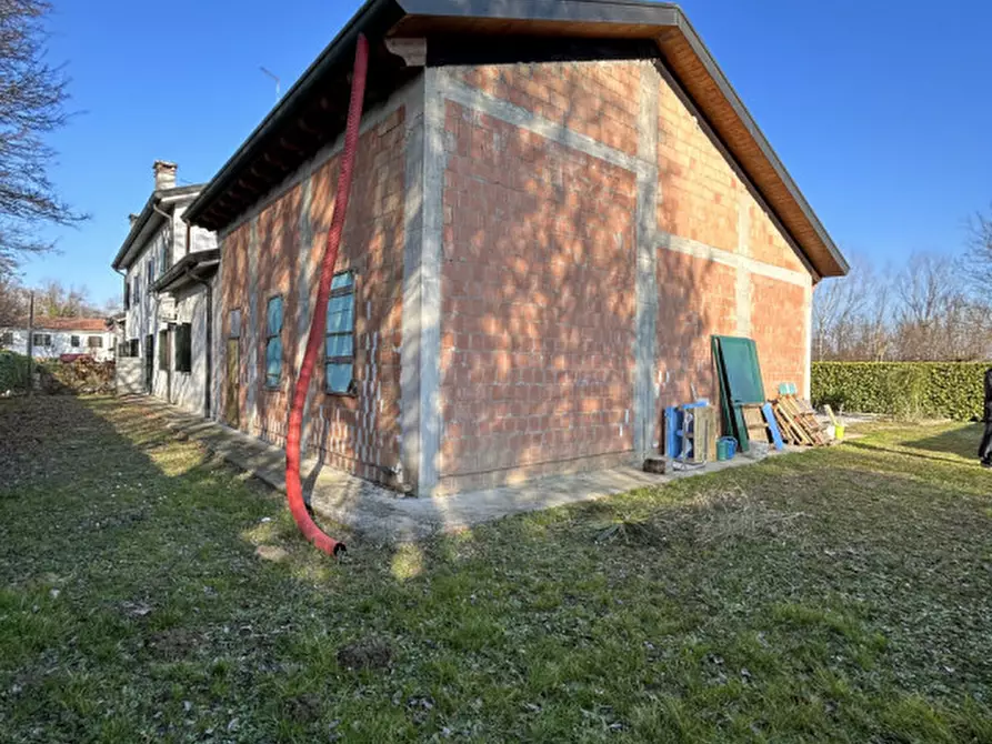 Immagine 28 di Casa bifamiliare in vendita  in Via Santa Margherita a Noale
