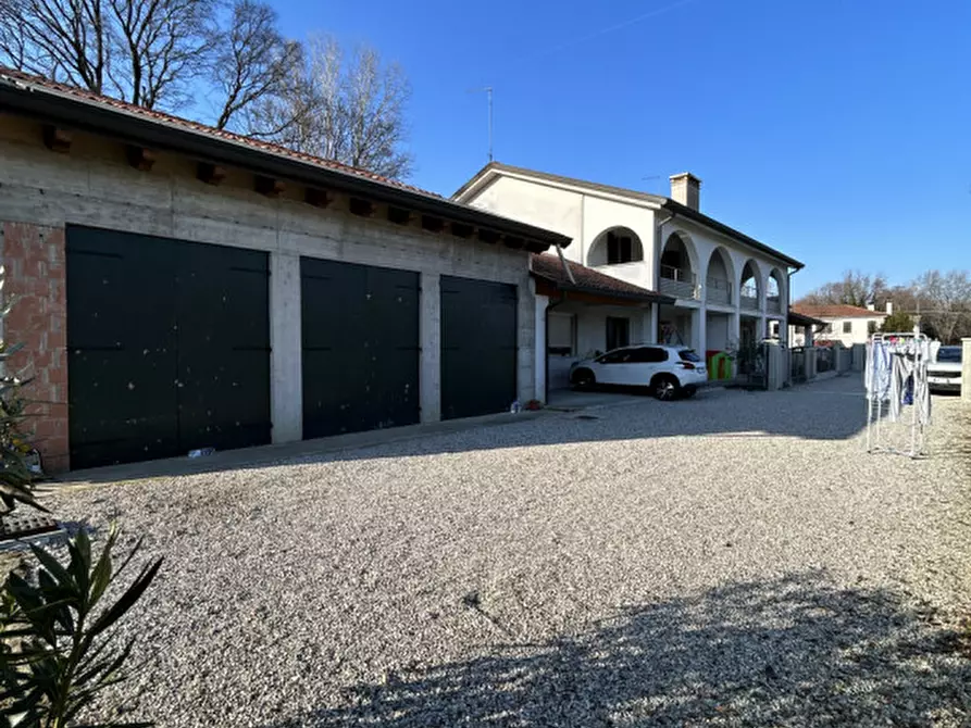 Immagine 34 di Casa bifamiliare in vendita  in Via Santa Margherita a Noale