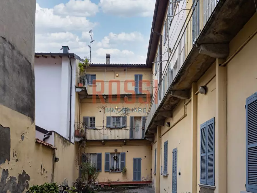 Immagine 14 di Appartamento in vendita  in VIA BERGAMO a Monza
