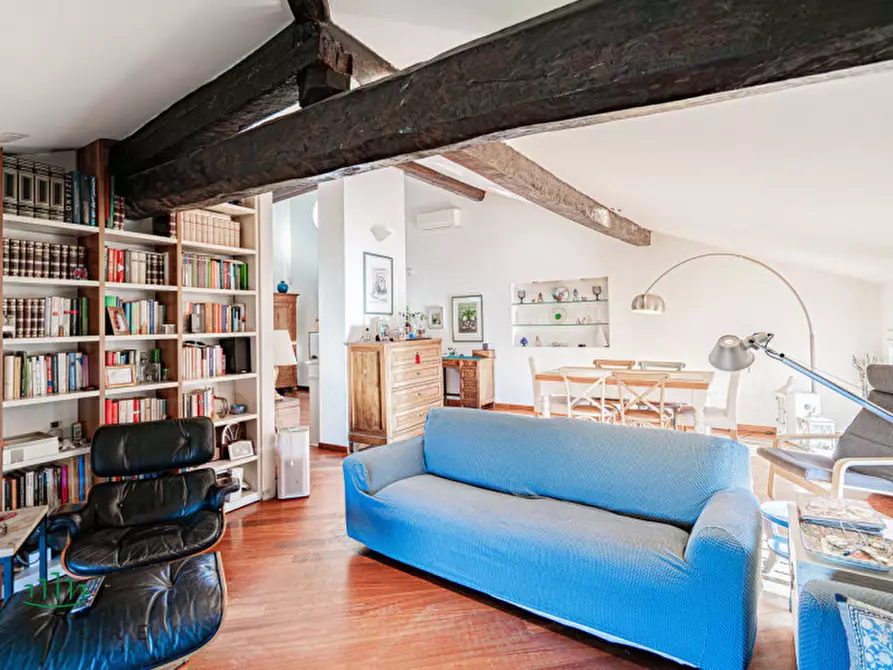 Immagine 45 di Casa bifamiliare in vendita  in Via Cadriano a Bologna