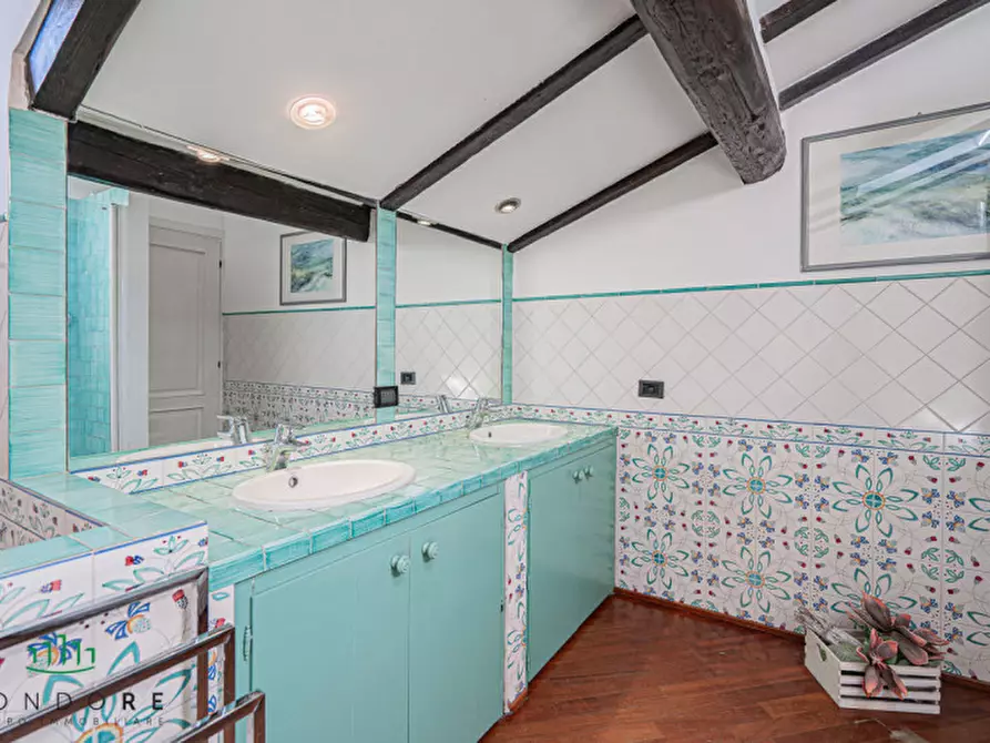 Immagine 56 di Casa bifamiliare in vendita  in Via Cadriano a Bologna