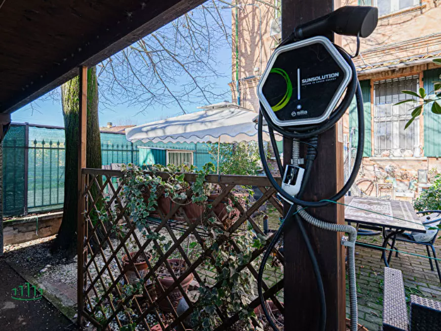 Immagine 69 di Casa bifamiliare in vendita  in Via Cadriano a Bologna