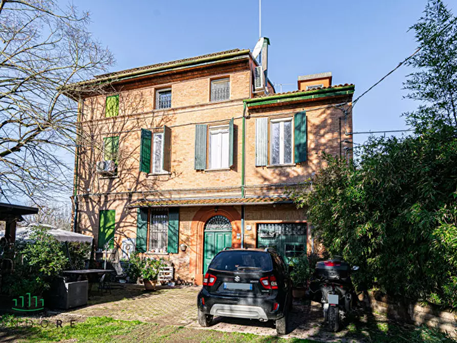 Immagine 73 di Casa bifamiliare in vendita  in Via Cadriano a Bologna