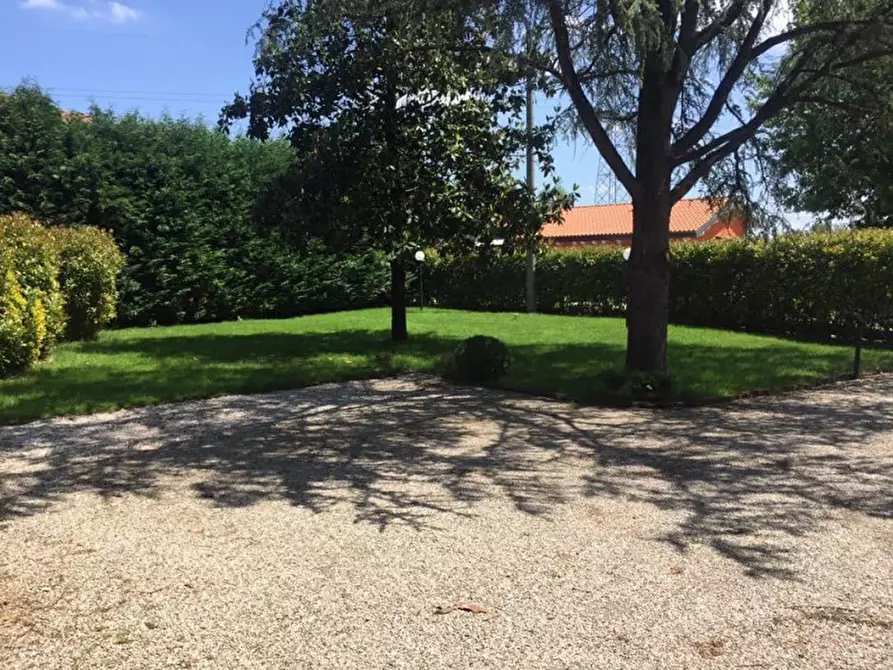 Immagine 82 di Casa bifamiliare in vendita  in Via Cadriano a Bologna