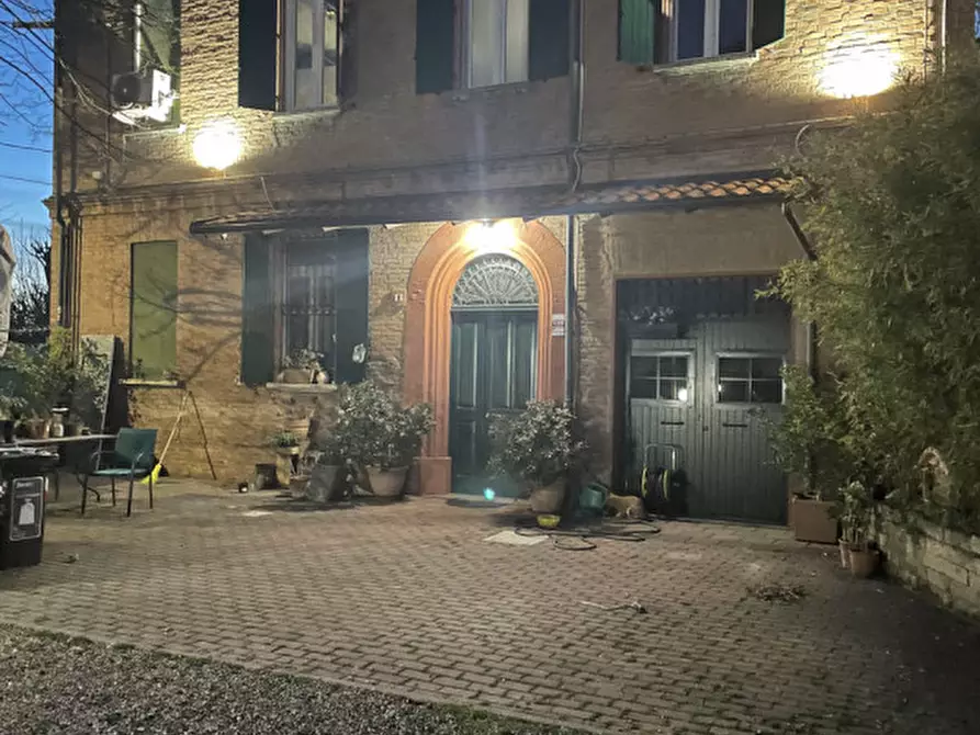 Immagine 83 di Casa bifamiliare in vendita  in Via Cadriano a Bologna