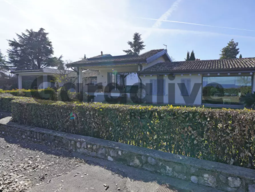 Immagine 5 di Casa bifamiliare in vendita  a Padenghe Sul Garda