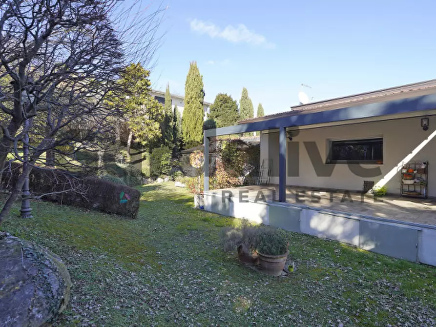 Immagine 24 di Casa bifamiliare in vendita  a Padenghe Sul Garda