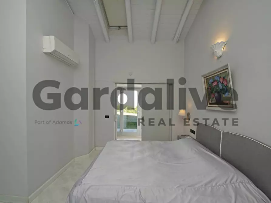 Immagine 37 di Casa bifamiliare in vendita  a Padenghe Sul Garda