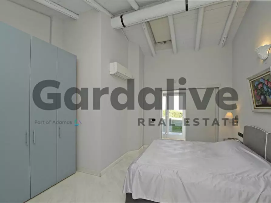 Immagine 38 di Casa bifamiliare in vendita  a Padenghe Sul Garda