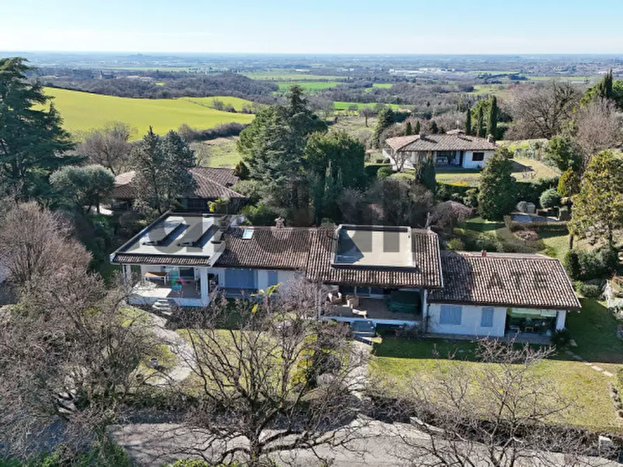Immagine 46 di Casa bifamiliare in vendita  a Padenghe Sul Garda