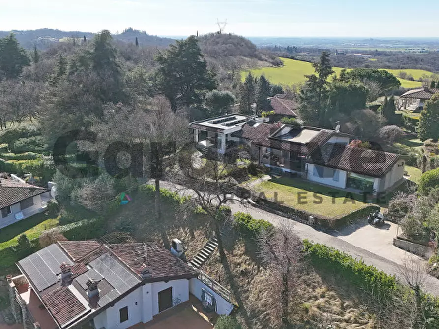 Immagine 49 di Casa bifamiliare in vendita  a Padenghe Sul Garda