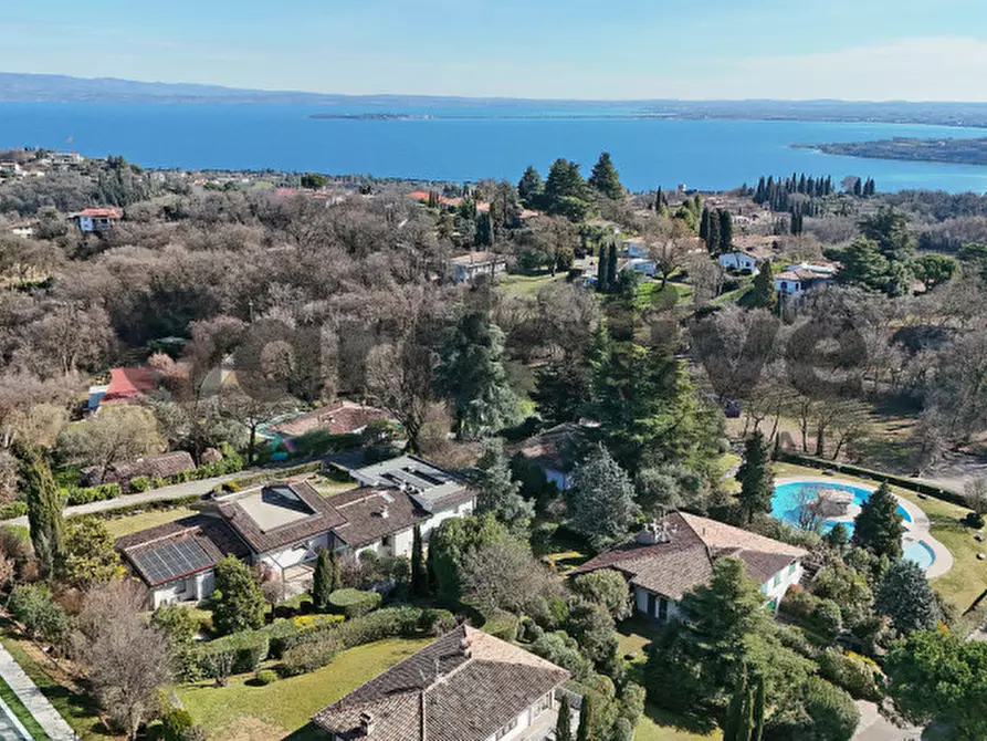 Immagine 60 di Casa bifamiliare in vendita  a Padenghe Sul Garda