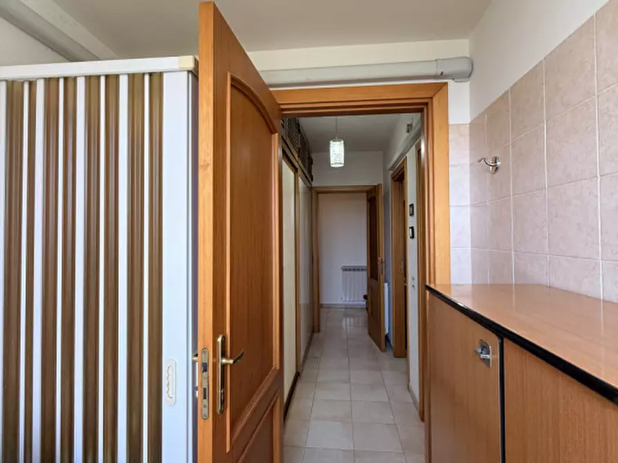 Immagine 11 di Appartamento in vendita  in Viale Rosario Angelo Livatino a Milazzo