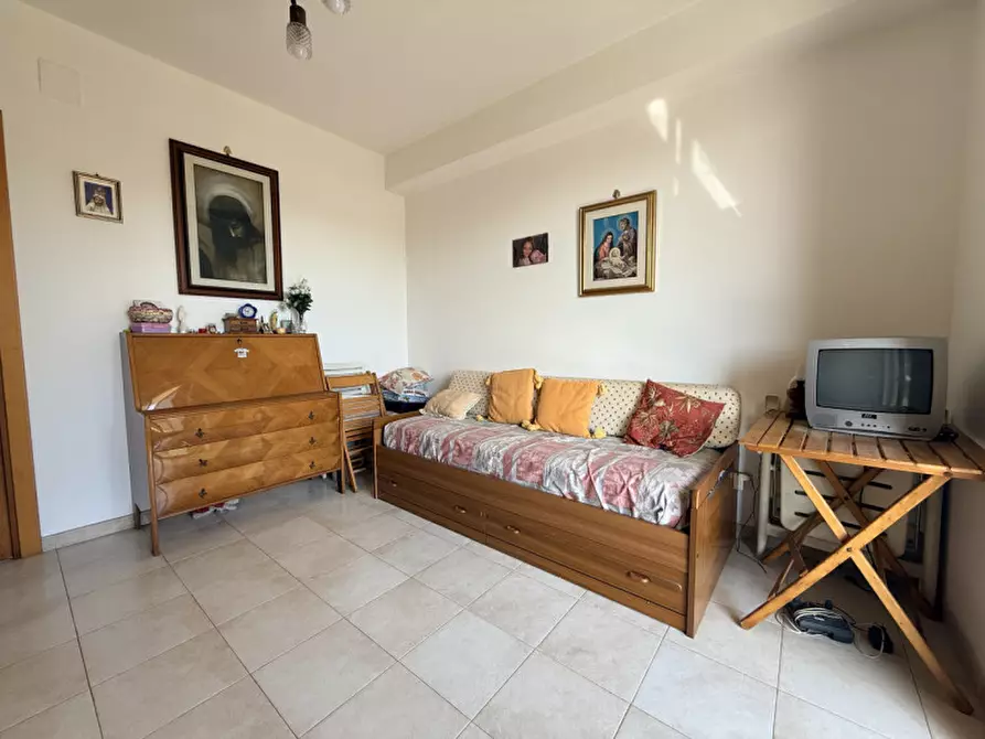 Immagine 18 di Appartamento in vendita  in Viale Rosario Angelo Livatino a Milazzo