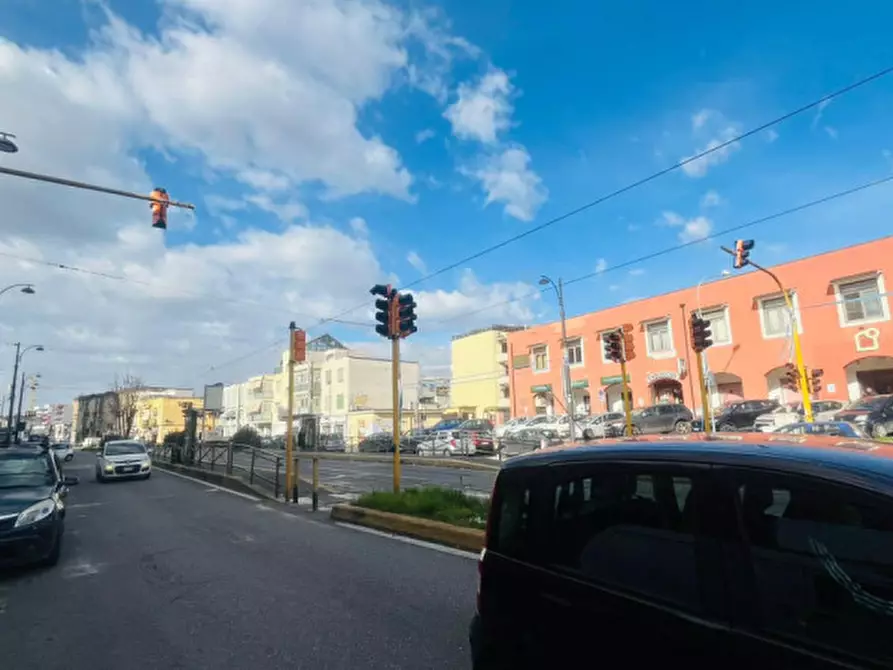 Immagine 2 di Negozio in affitto  in VIA DELLA STADERA a Napoli