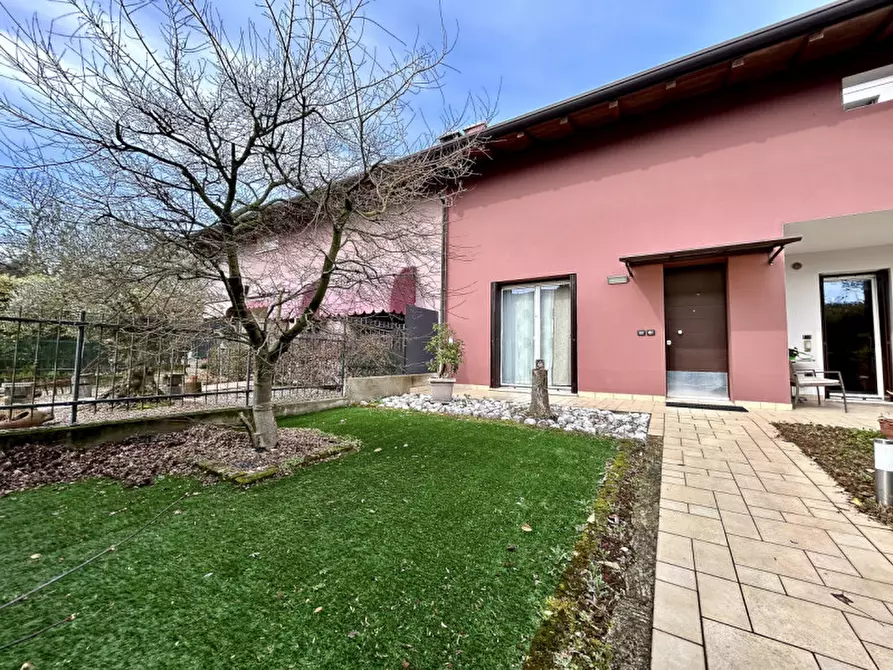 Immagine 1 di Casa bifamiliare in vendita  in Via colombare 12 a Cerea