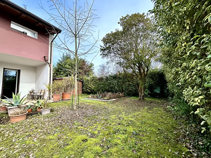 Immagine 19 di Casa bifamiliare in vendita  in Via colombare 12 a Cerea