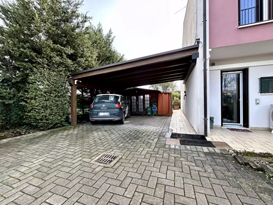 Immagine 22 di Casa bifamiliare in vendita  in Via colombare 12 a Cerea