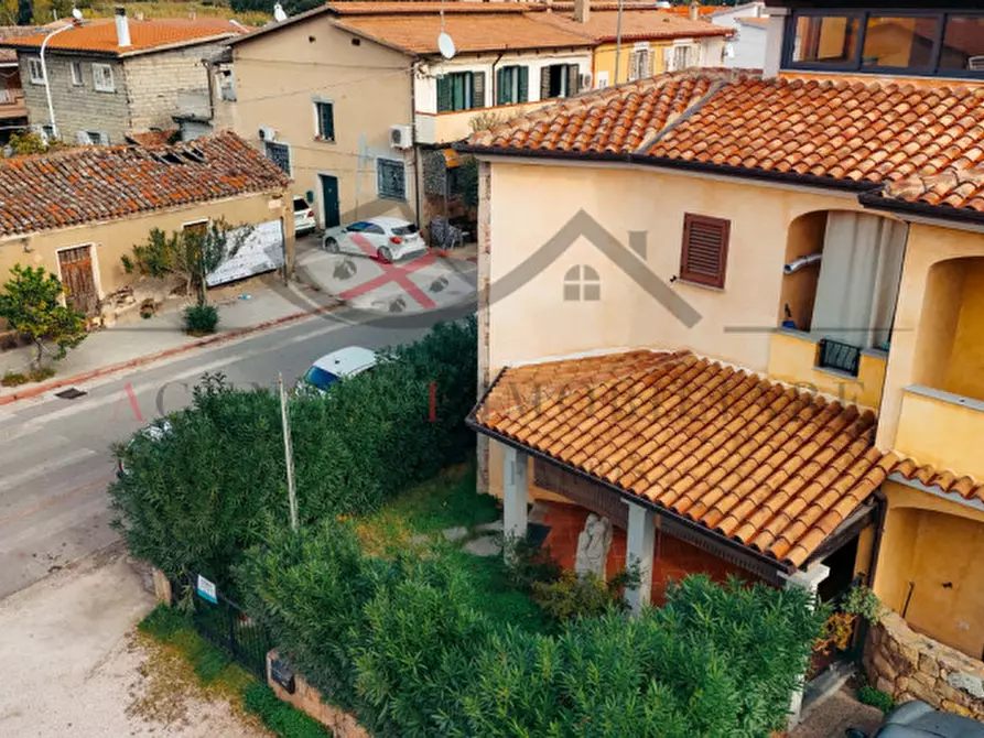 Immagine 1 di Appartamento in vendita  in Via Iglesias a Torpè