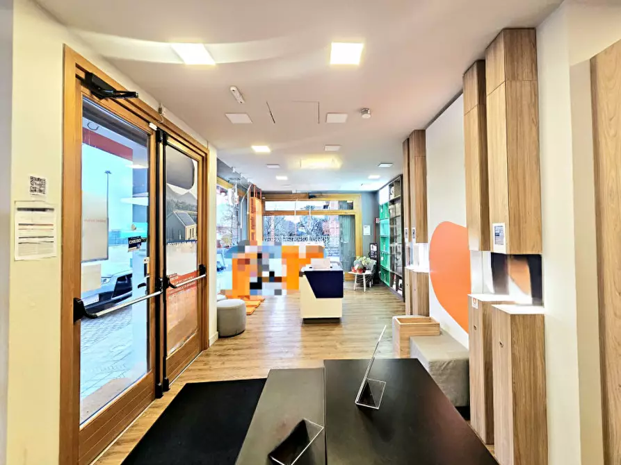 Immagine 2 di Negozio in vendita  in Via Cristoforo Colombo a Monselice