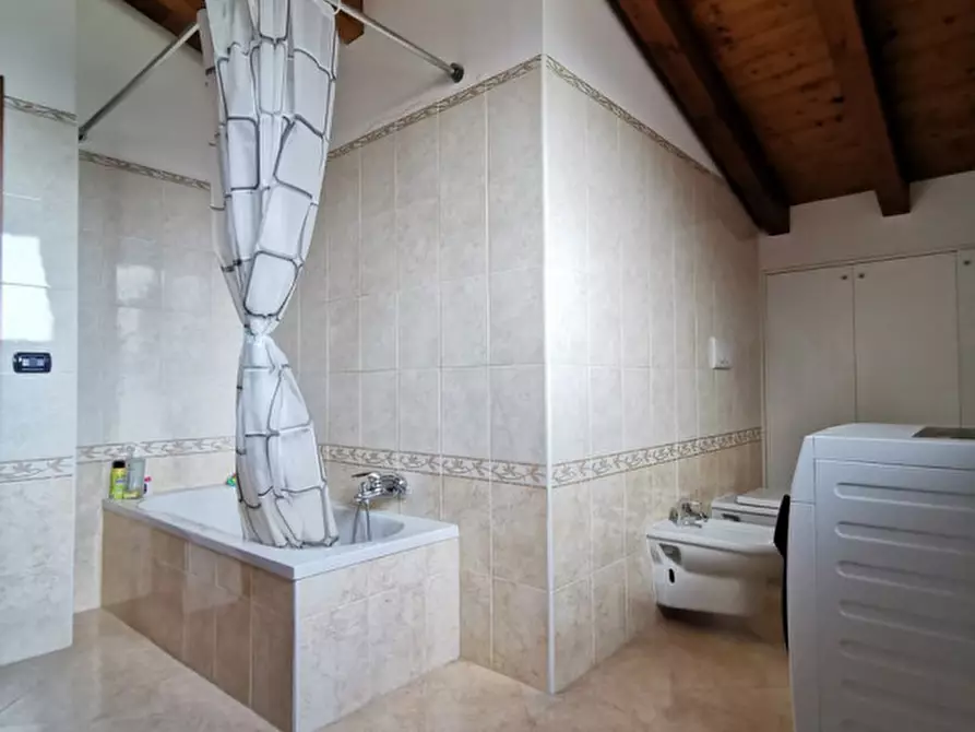 Immagine 15 di Appartamento in vendita  in Via del Monè a Cordenons