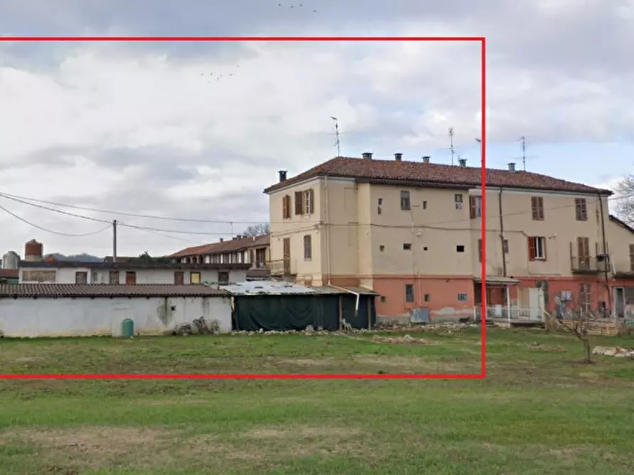 Immagine 1 di Palazzo in vendita  in FRAZIONE PORTACOMARO STAZIONE 140 a Asti