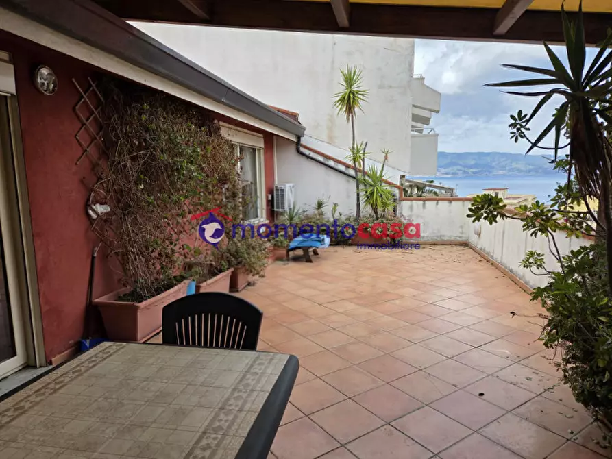 Immagine 1 di Attico in vendita  in via salita cappuccinelli 24 a Reggio Di Calabria