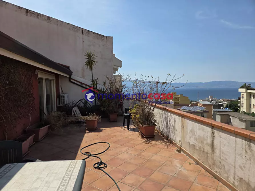 Immagine 1 di Attico in vendita  in via salita cappuccinelli 24 a Reggio Di Calabria