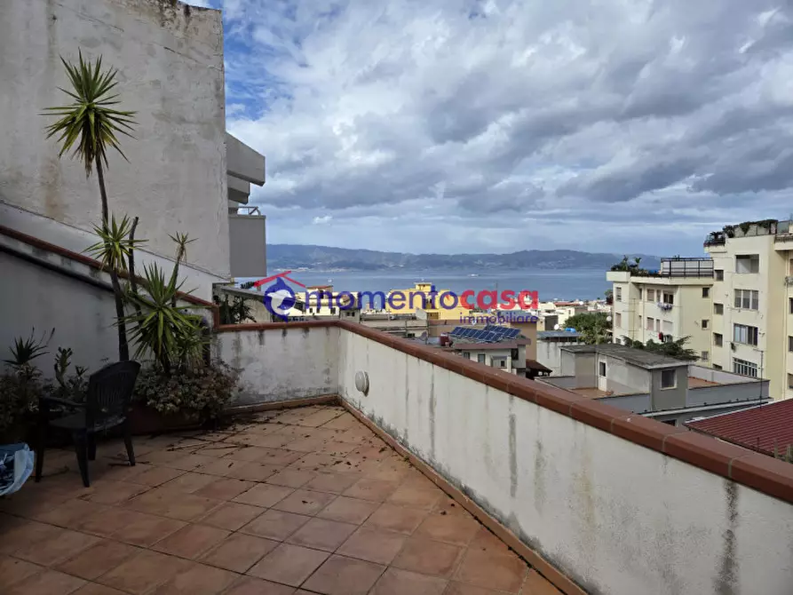 Immagine 3 di Attico in vendita  in via salita cappuccinelli 24 a Reggio Di Calabria