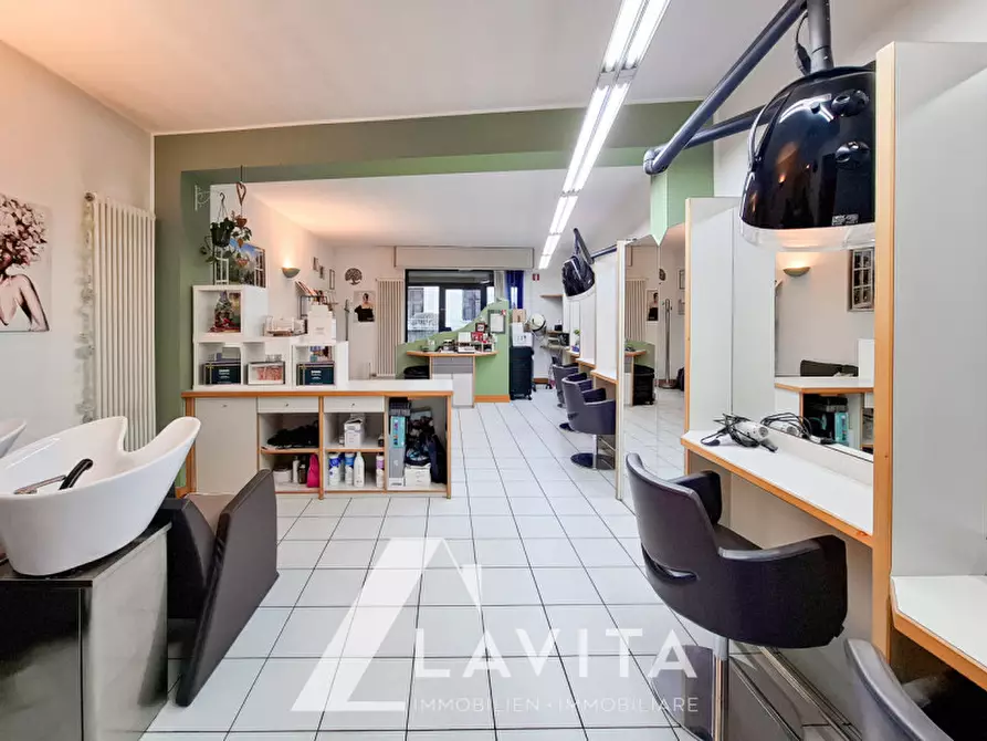 Immagine 9 di Attività commerciale in vendita  in Via Aslago - Haslacher Straße a Bolzano